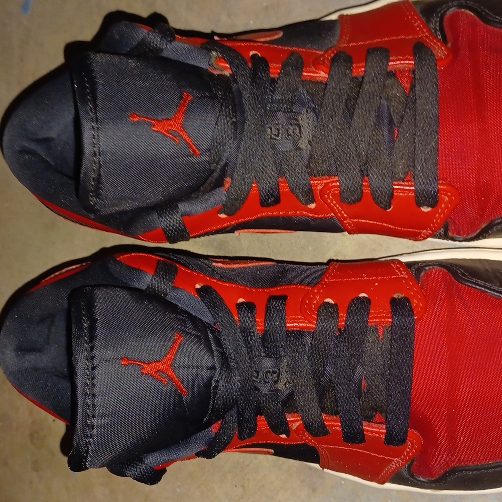 Retro Jordan 1s low's - Picture 7 of 9